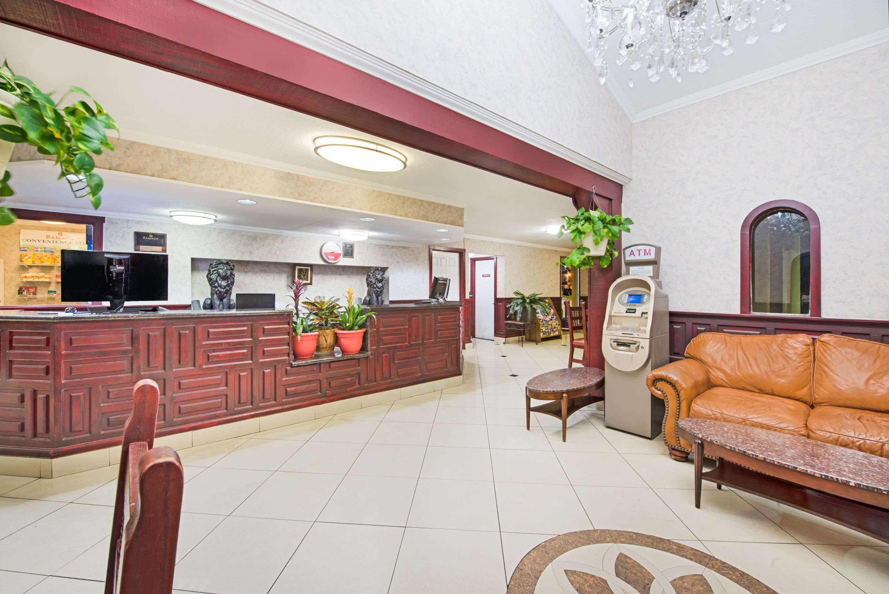 รามาดา บาย วินด์แฮม แฟล็กสตาฟ อีสต์ Hotel แฟลกสตาฟ ภายนอก รูปภาพ